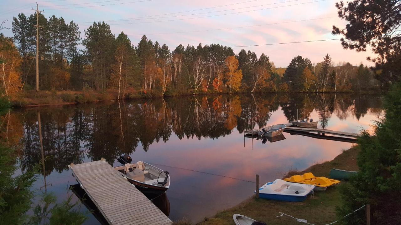 All Star Resort Madawaska Eksteriør bilde