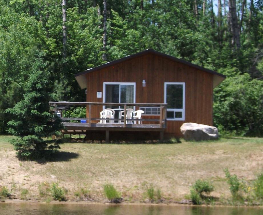 All Star Resort Madawaska Eksteriør bilde